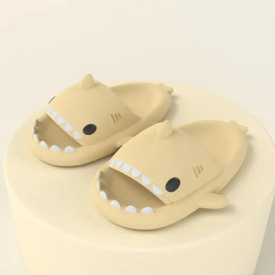 פיור קומפורט – כפכפי לונה שארק 🦈