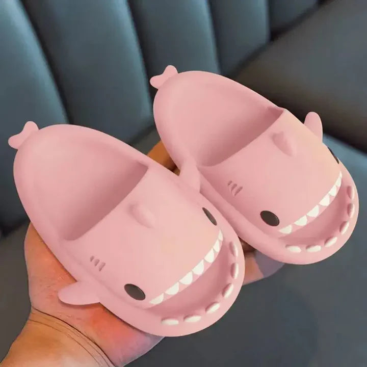 פיור קומפורט – כפכפי לונה שארק 🦈