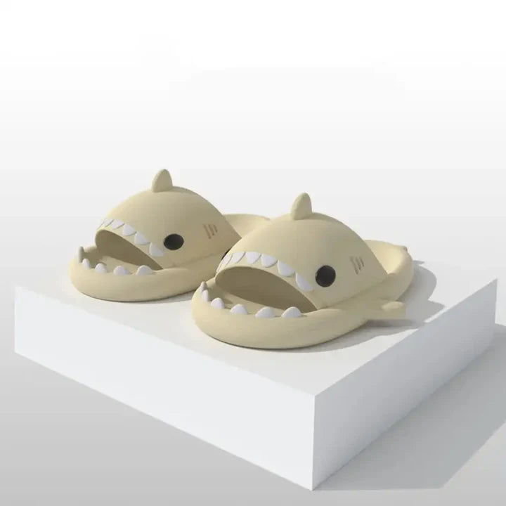פיור קומפורט – כפכפי לונה שארק 🦈