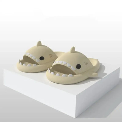 פיור קומפורט – כפכפי לונה שארק 🦈